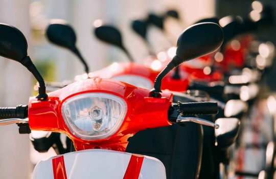 מדריך לקניית אופנועים חשמליים2